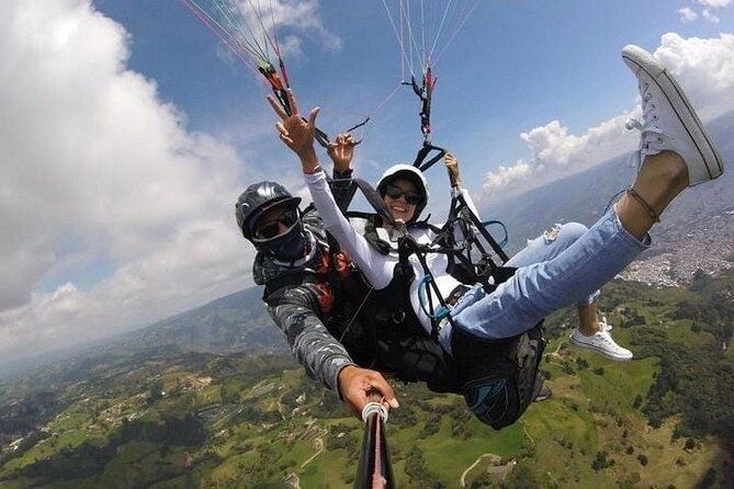 Paragliding with a Pilot’s Story